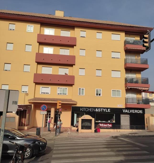 Apartamento Renovado En El Centro De بينالماذينا المظهر الخارجي الصورة