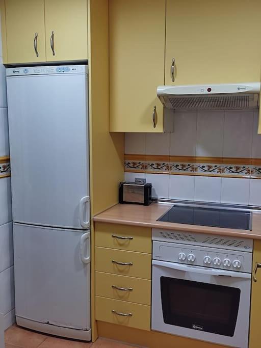 Apartamento Renovado En El Centro De بينالماذينا المظهر الخارجي الصورة